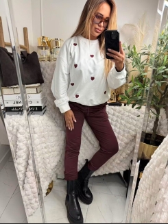 Bawełniana śmietankowa bluza w burgundowe serduszka